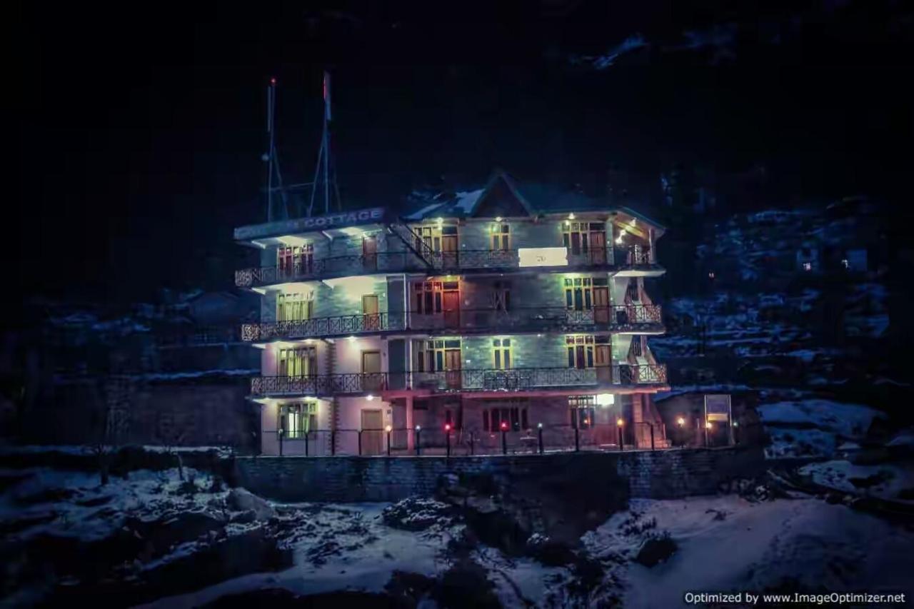Gautam Hotel & Cottage Manāli Dış mekan fotoğraf